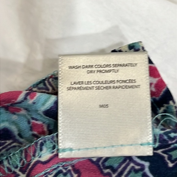 Van Heusen Blouse - Picture 7 of 9